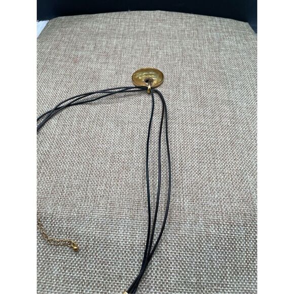 Vintage Lia Sophia Taos Goldtone Mother of Pearl Pendant Choker Necklace - Picture 7 of 8